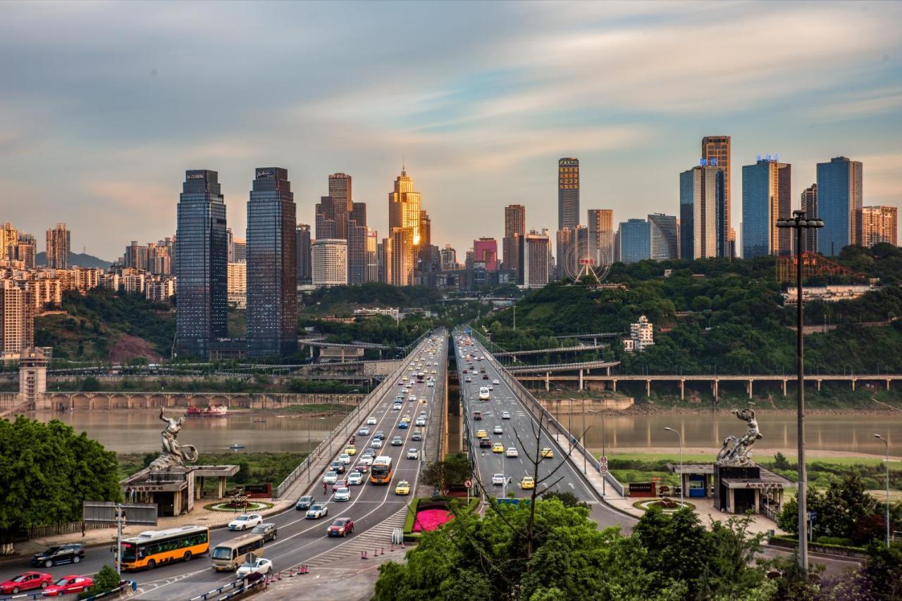 Radisson Blu Plaza Chongqing Otel Dış mekan fotoğraf